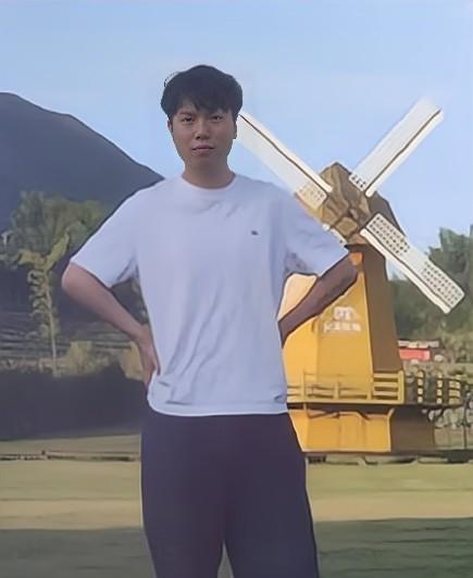 Zhihao Zhou